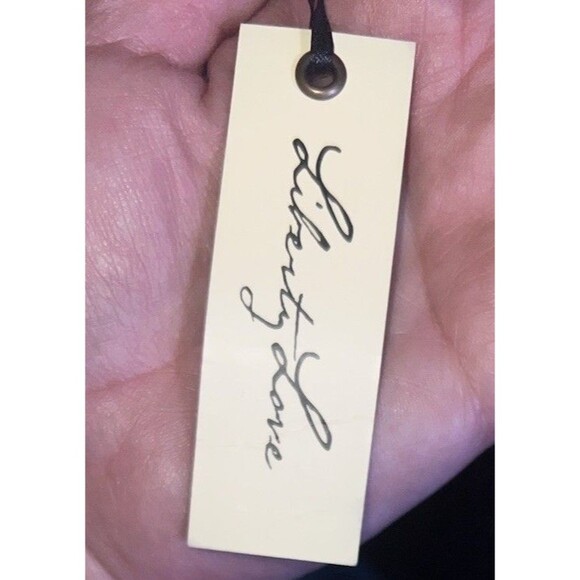 LIBERTY LOVE Black Lace Sleeveless Blouse V Neck Size 2XL NWT - Picture 6 of 8